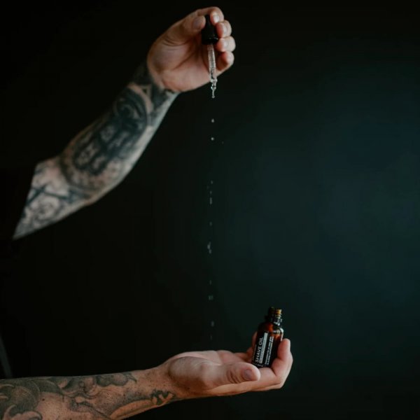 Huile à Barbe Apothecary 87 Vanille Santal